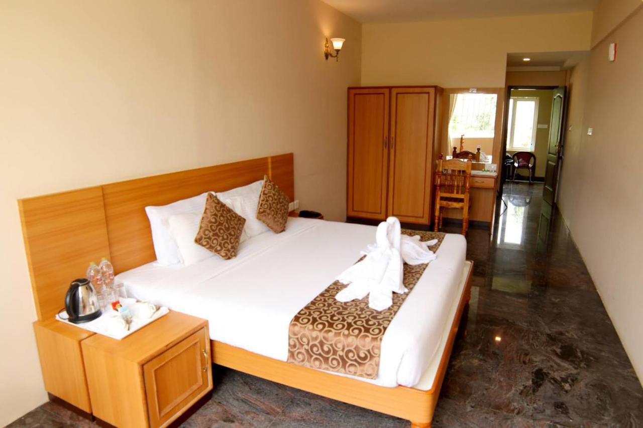 ACK Palacce Inn Yercaud Esterno foto